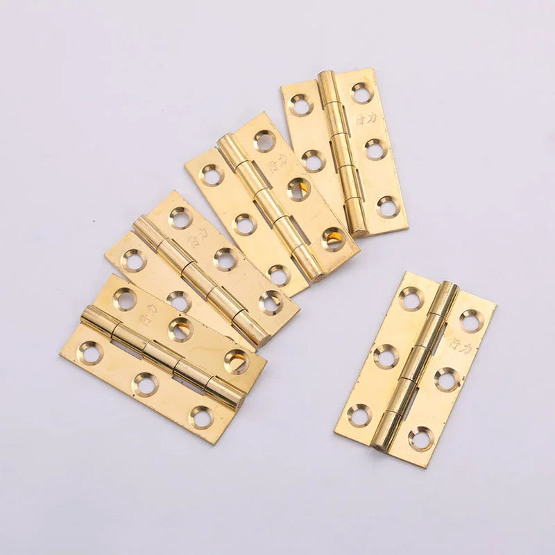 Conjunto de 4 mini dobradiças de latão puro para móveis.