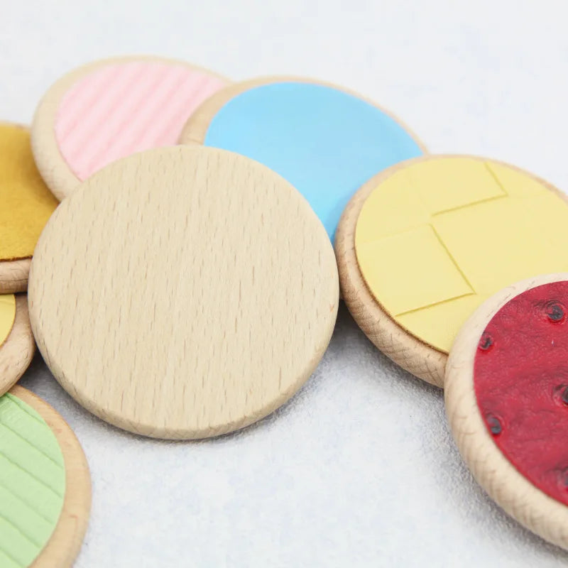 Brinquedos sensoriais Montessori para crianças: Jogo de combinação tátil com tabuleiro.