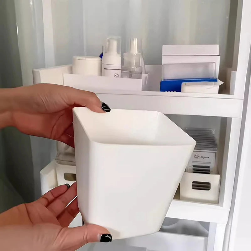 Cesto de armazenamento de plástico para pendurar na parte de trás, para uso doméstico, cozinha e banheiro.