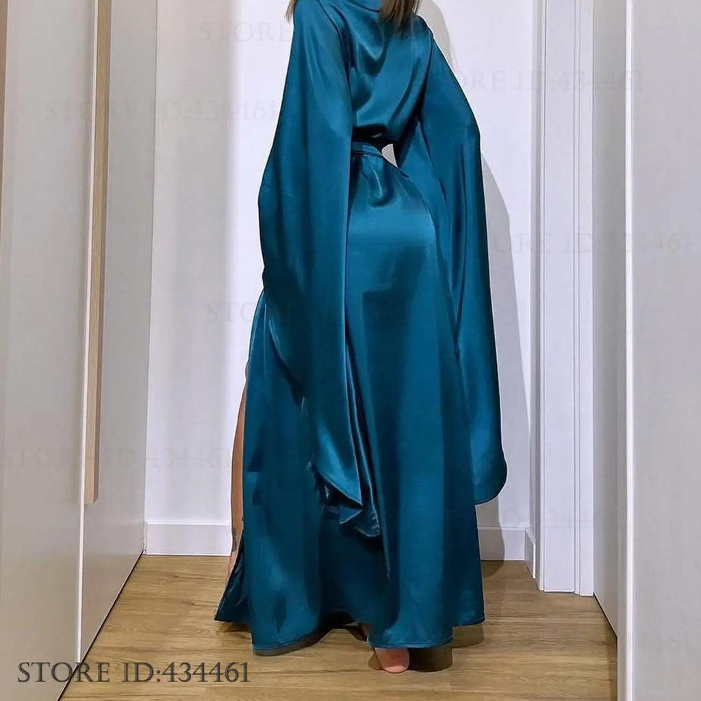 Vestido longo de cetim sedoso para casamento, ideal para usar em casa.