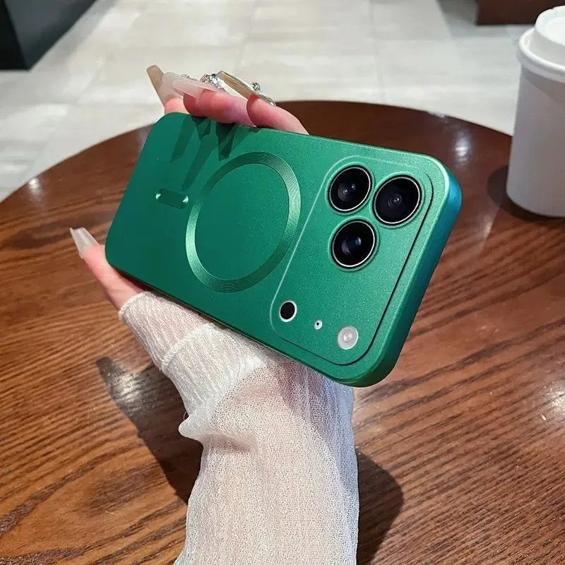 Capa magnética de TPU macio com pintura metálica para iPhone 17 Air 16 E 15